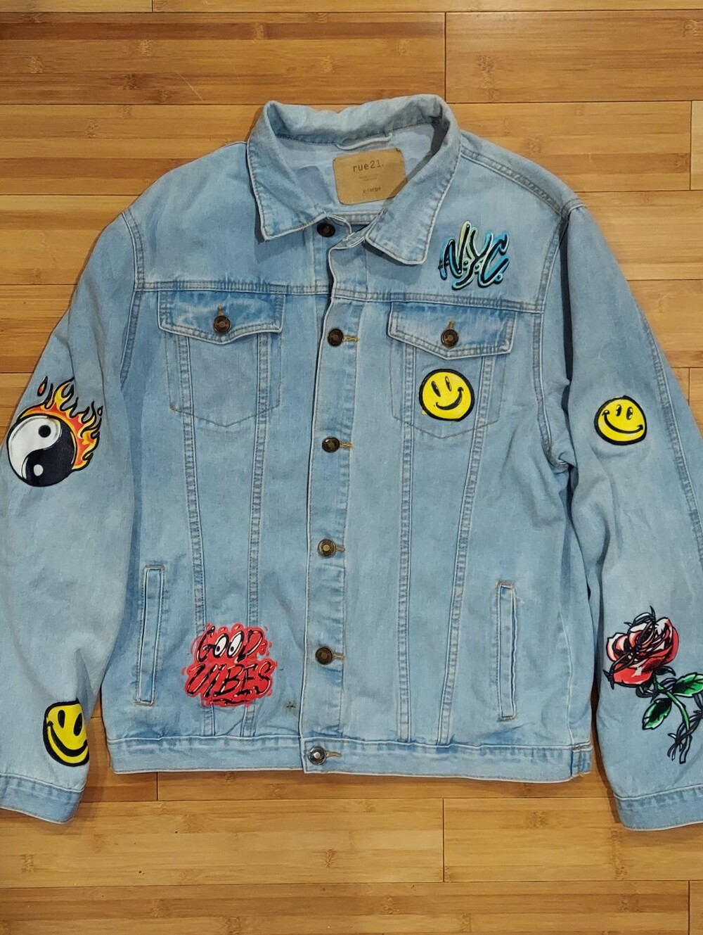 Rue21 NYC Blue Jean Denim Jacket with Front Back And Sleeve Prints  Size XL
